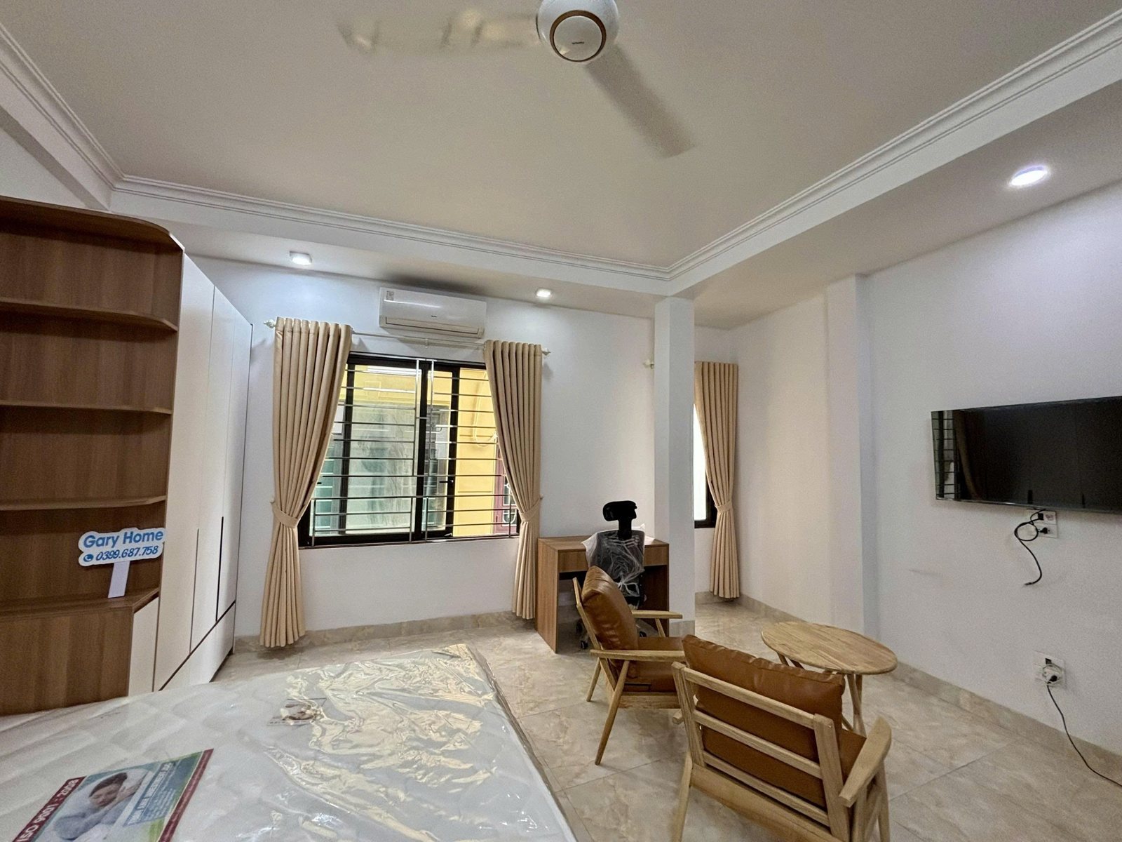 1-bedroom studio apartment for rent in Ba Đình · Balcony · 2